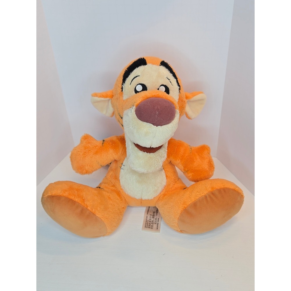 Disney Parks Winnie the Pooh Tigger "Big Feet" Stuffed Plush Toy 11"
